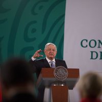 Alejandro Díaz otorgó en 2015 crédito que benefició a Ancira; se necesita renovar al Banxico: AMLO