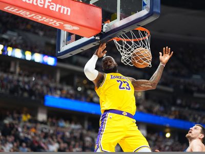 LeBron James rompe otro récord en la NBA y supera a Kareem Abdul-Jabbar