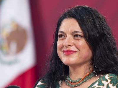López Dóriga llama "inculta" a Alejandra Frausto por un lapsus linguae, ella le responde