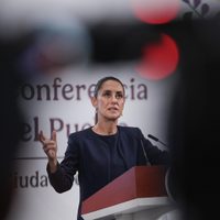 Sheinbaum admite que AMLO contrató deuda para terminar obras como el Tren Maya