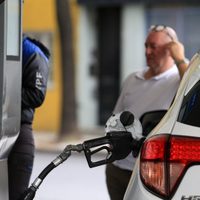 YPF bajará el precio de los combustibles: cuánto y cuándo se aplicará