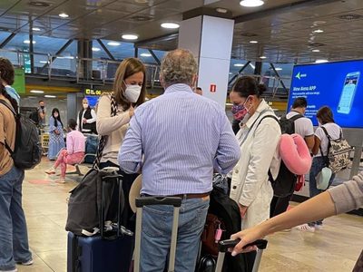 Margarita Zavala y Felipe Calderón son captados en España para encuentro de católicos