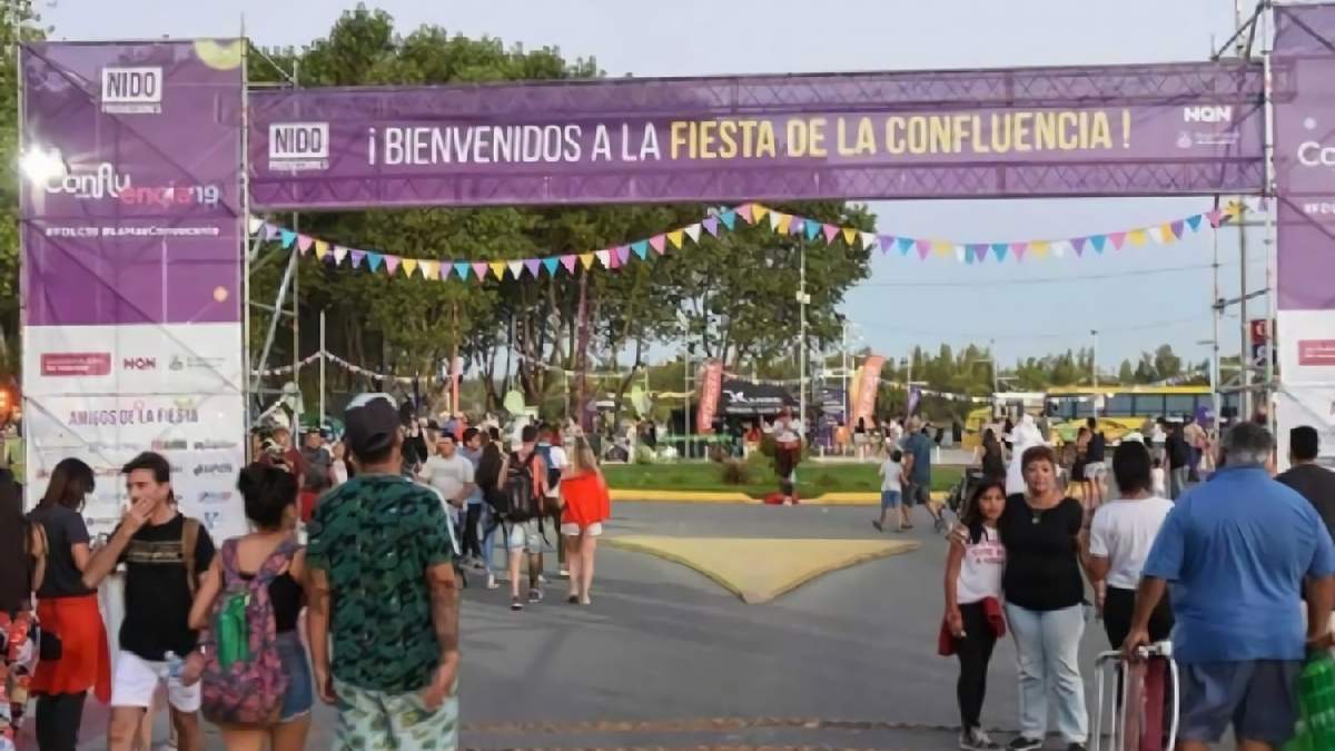 Antigua edición de la Fiesta de la Confluencia en Neuquén Capital. Fuente: (Twitter)