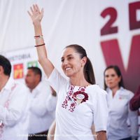 Sheinbaum tropieza y dice que AMLO llegó a la Presidencia por ambición personal (Video)