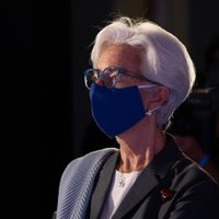 El Banco Central Europeo aún ve riesgos para la economía pero menos pronunciados