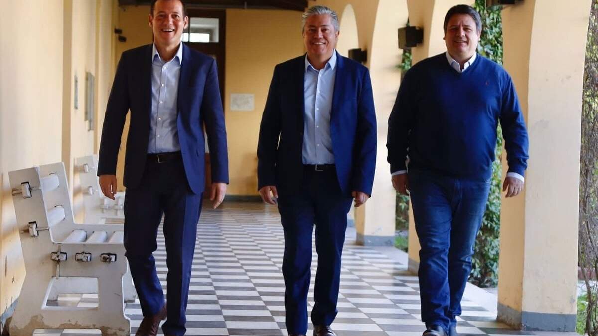 Mariano Gaido junto a Gutiérrez y Figueroa. Fuente: (Twitter)