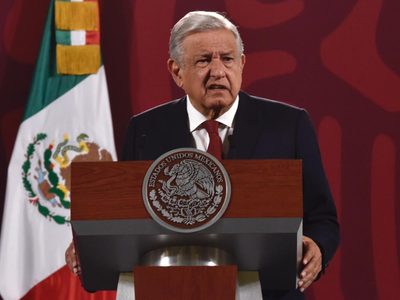 Pese a denuncias, AMLO dará preferencia a Salinas Pliego por concesión del campo de golf Tangolunda