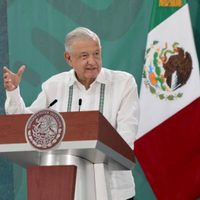AMLO niega destape de Adán Augusto López, consulté sobre su labor como titular de Segob