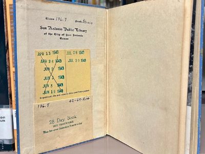 Devolvió un libro 82 años después: no le cobraron recargo