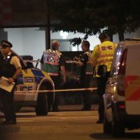 Vehículo embiste a grupo de peatones en Londres; acusan que víctimas son musulmanes