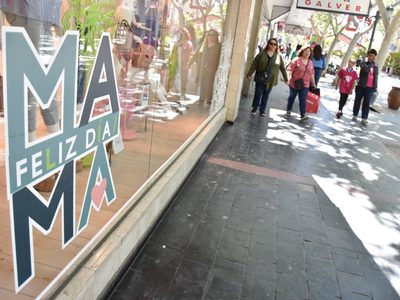 General Roca: extienden la atención comercial por el Día de la Madre