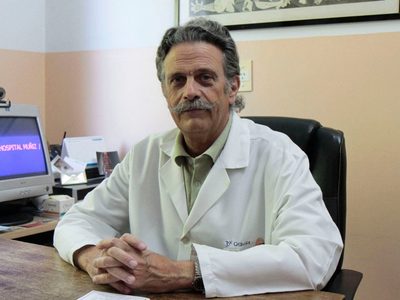 “Fue patético”: las duras declaraciones del infectólogo del Gobierno al abrazo de Macri