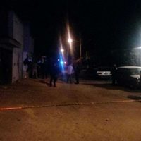 Tres hermanos mueren apuñalados presuntamente por su madre; ella se suicida