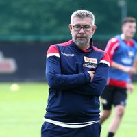 El DT que se pierde el reestreno de la Bundesliga por su suegro