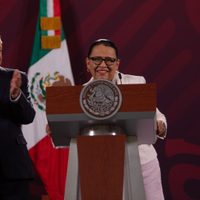 Rosa Icela Rodríguez rechazó dos propuestas y decidió seguir en la Secretaría de Seguridad: AMLO