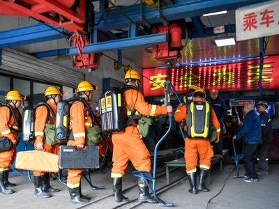 Explosión en mina de carbón en China mata al menos a 82 personas
