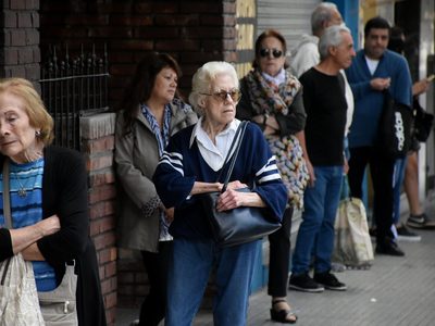 Qué se sabe del bono para los jubilados en octubre