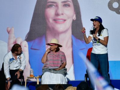 Xóchitl amaga con publicar “todas las mentiras” de Sheinbaum en debates
