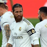 Sergio Ramos va por una cifra histórica en el fútbol español