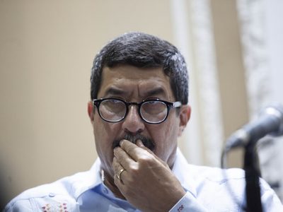 Javier Corral desiste de continuar con juicio de amparo que tramitó para evitar ser detenido