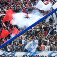 El Gobierno Nacional le aplicó el derecho de admisión a barrabravas de Estudiantes y Gimnasia tras el ataque al hospital