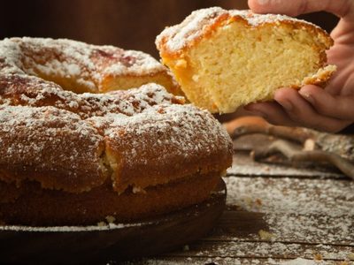 Si te sobró fruta cortada, hacé esta torta matera frutal sin azúcar y sin horno que se hace en pocos minutos y es un 10