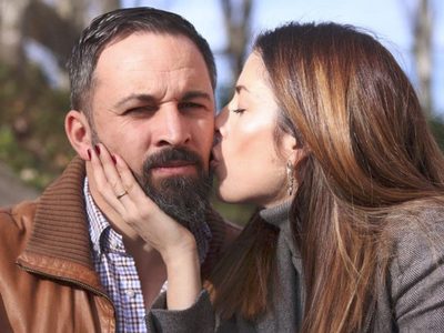 El increíble nuevo chalet de Santiago Abascal y Lidia Bedman para pasar el confinamiento