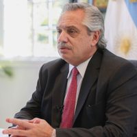 Alberto Fernández analiza extender el DISPO: por cuánto tiempo sería