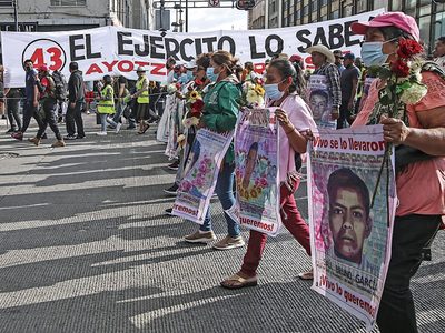 Caso Ayotzinapa: La negación, estrategia transexenal del Ejército