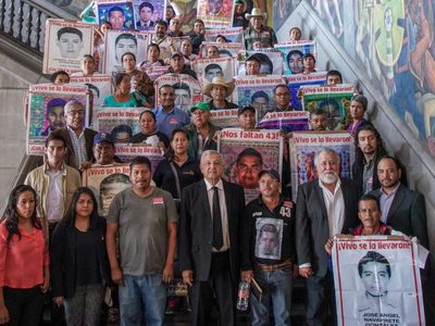 Caso Ayotzinapa: ésta es la causa de la fractura entre AMLO y familiares de los 43