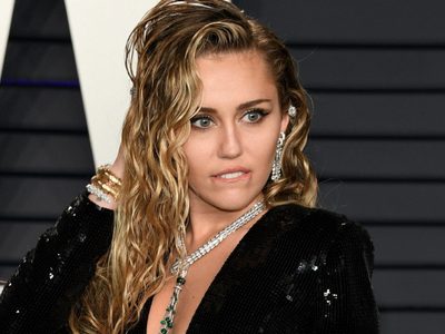 ¿El amor la está cambiando? Miley Cyrus intenta limpiar su imagen ¡Mira el gran gesto que hizo!