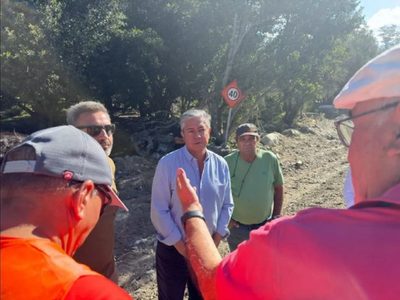Figueroa recorrió obras de asfalto en Villa Traful y volvió a marcar la necesidad de defender la neuquinidad