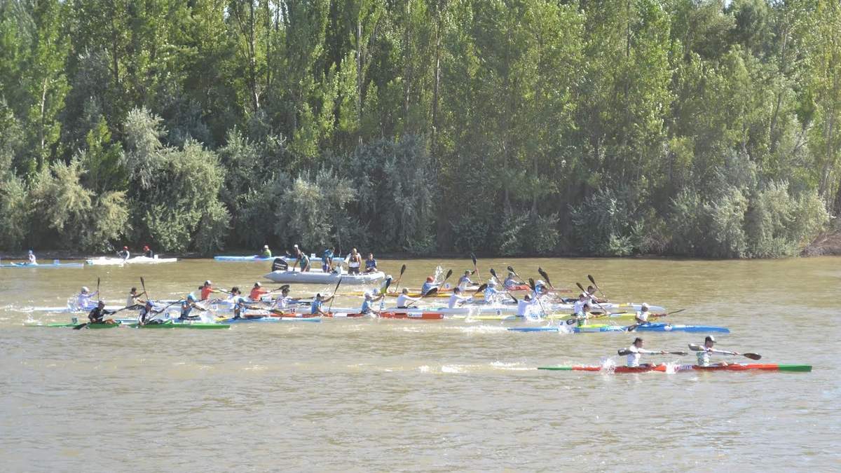 Regata del Río Negro. Fuente: (Twitter)