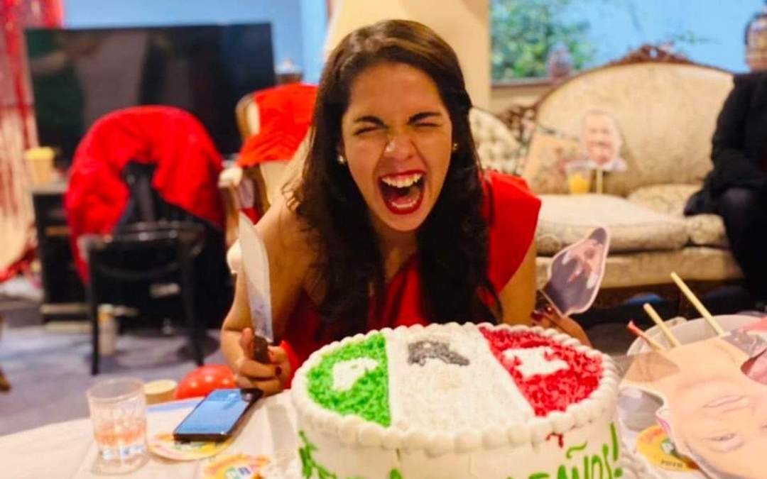 La Mala y su fiesta tricolor