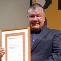 La FIL concede reconocimiento por Periodismo Cultural a Miguel de la Cruz Juárez