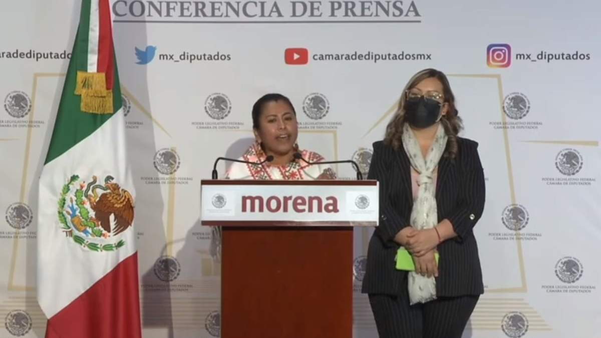La diputada federal por Morena, Inés Parra, señaló a Miguel Barbosa