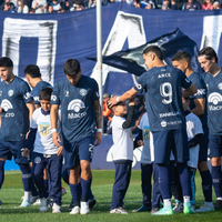 La vuelta de Alex Arce ilusiona a los leprosos