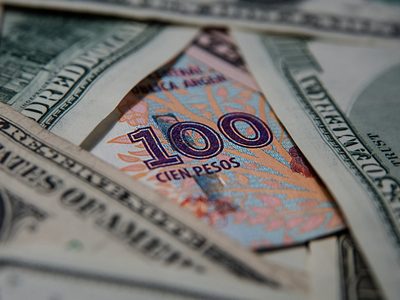 Dólar hoy: así cotizan el blue y el turista este lunes 13 de julio