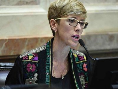 Larraburu intenta que el Centro Cívico sea reconocido como Patrimonio Cultural de la Humanidad