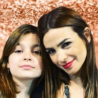 Agustina Cherri y su hija, Muna, derrocharon glamour en un evento de la noche porteña