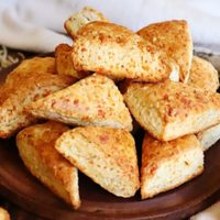 Scones de queso: rápidos y perfectos para sumar a una tarde matera