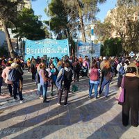 Organizaciones sociales marcharon a la Gobernación para pedir ayuda financiera y de alimentos