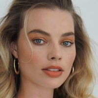 "A veces sigo teniéndolo" Margot Robbie reveló que padece un extraño síndrome ¿Cómo hace?