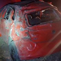 Ruta 237: cinco personas hospitalizadas tras el vuelco de un auto cerca de Piedra del Águila