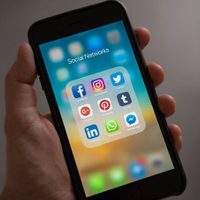 Australia prohíbe acceso a redes sociales para menores de 16 años