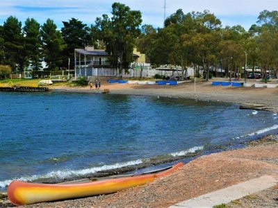 El Municipio de Cinco Saltos confirmó que cobrarán entrada en el lago Pellegrini