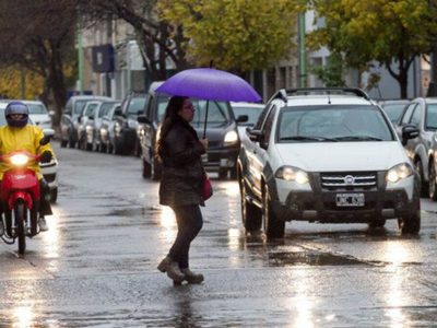 Clima en Neuquén: jueves con tormentas, viento y mejoras parciales en la cordillera