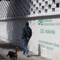 AMLO seguirá proponiendo cambios en el sector eléctrico, advierte Moody’s