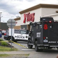 Despachador de 911 es despedido por colgar llamada de víctima de tiroteo en Buffalo