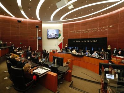 Por Línea 12, legisladores del PAN, Morena y PT se enfrentan en la Permanente